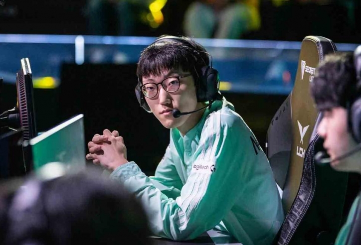 Cựu vương CKTG 2020 đang code game thay thế LMHT