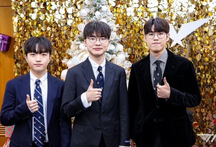 Tới Hà Nội chưa tròn 1 ngày, một ngôi sao của T1 đã 'phải lòng' ẩm thực Việt