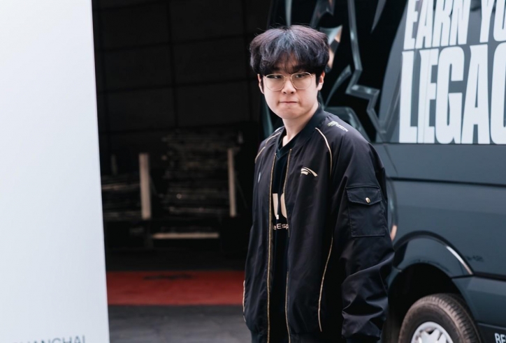 Zeus bất ngờ mở lòng về quãng thời gian drama với T1