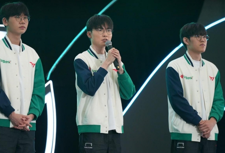 Hóa ra đây là người đã 'ép' được Faker làm điều không tưởng này khi tới Việt Nam