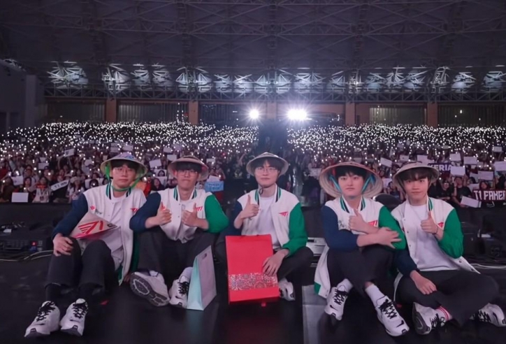 Kết thúc fan meeting tại Hà Nội, T1 còn hứa hẹn với khán giả Việt một điều quan trọng