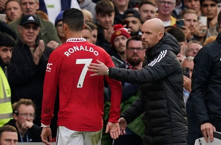 XONG: Ten Hag và Ronaldo thỏa thuận rõ ràng, mọi thứ khép lại trong tuần này