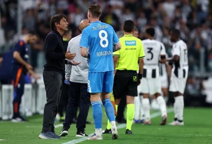 Conte chỉ ra lí do khiến McTominay không thành công ở MU