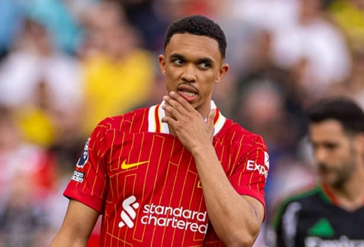 Slot nói gì khi Alexander-Arnold bị la ó?