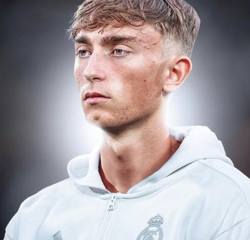Real Madrid nổ 'bom tấn' 50 triệu Bảng