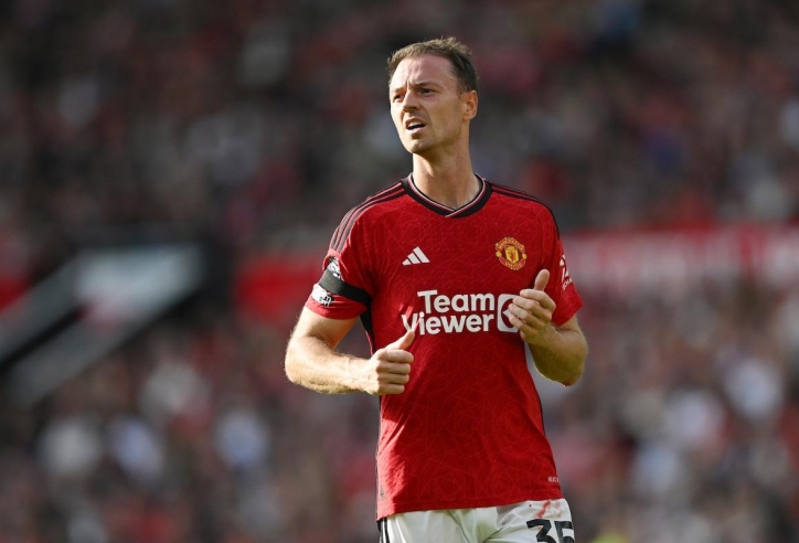 Jonny Evans chính thức từ giã sự nghiệp bóng đá