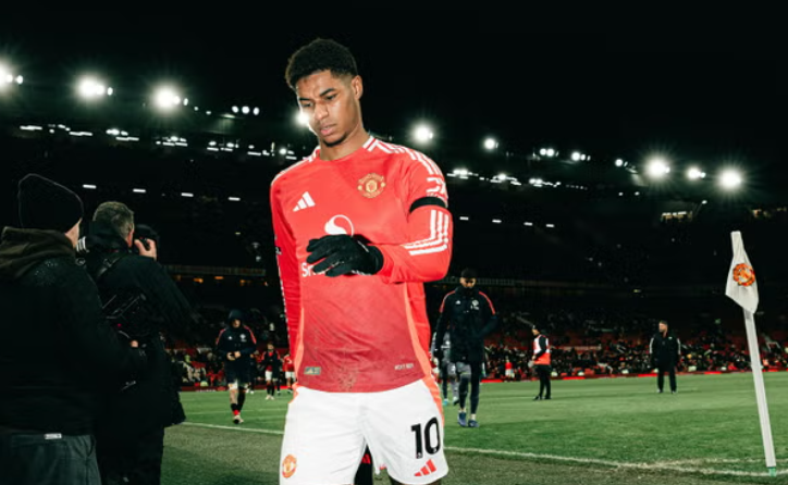 Marcus Rashford phản pháo lại CĐV giữa tin đồn rời MU