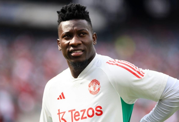 Huyền thoại Van Der Sar bảo vệ Andre Onana