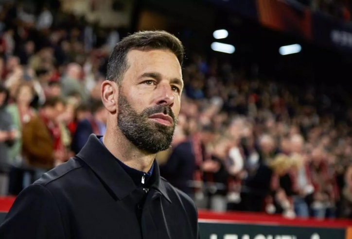 Leicester City chuẩn bị sa thải Ruud Van Nistelrooy