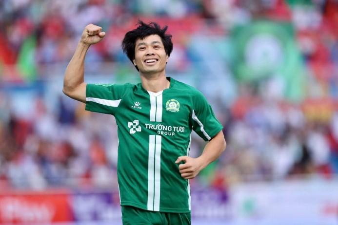 Công Phượng nhường đàn em đá pen, không cần giành vua phá lưới