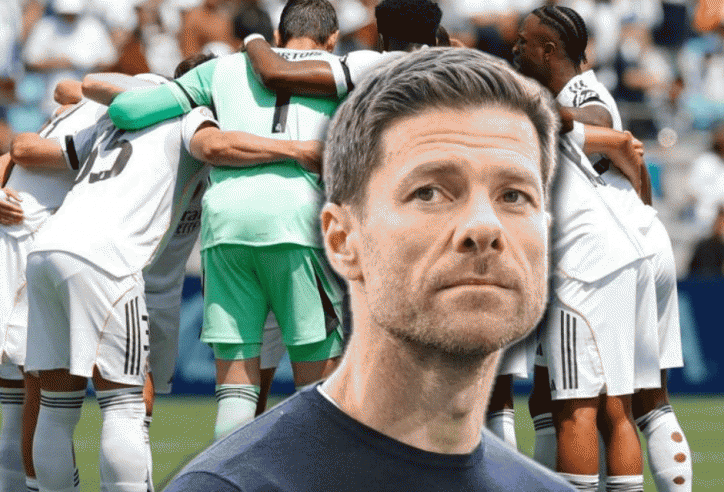 Xabi Alonso và 'bài toán khó' trước trận đại chiến với PSG