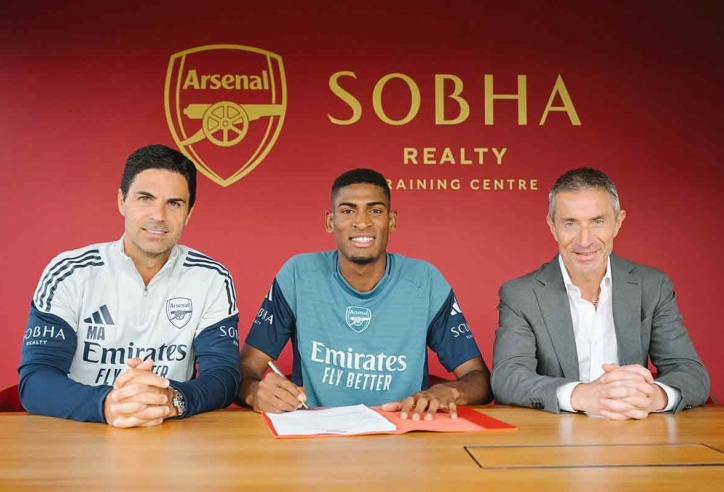 Chính thức: Arsenal công bố tân binh thứ 5 trong phiên chợ hè 2025!