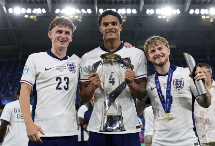 Sau Luis Diaz, Liverpool tiếp tục chia tay nhà vô địch châu Âu
