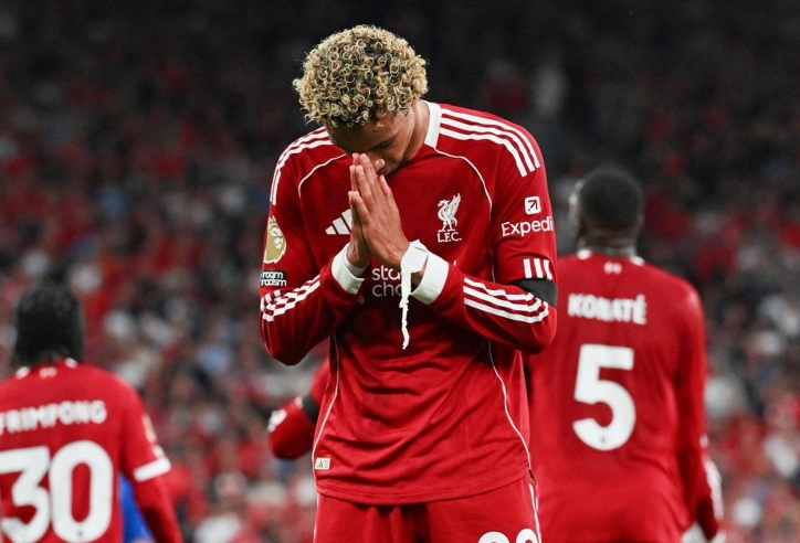 Hugo Ekitike: Ánh sáng đẹp giữa đêm Anfield giông bão