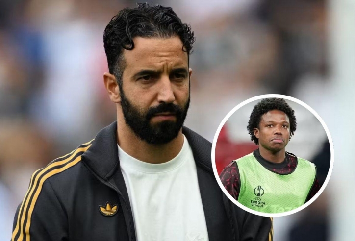 Sao MU lao đao vì kế hoạch sang Tây Ban Nha không thành