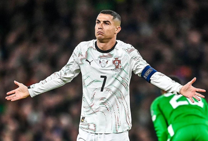 Thôi đi Cristiano Ronaldo!