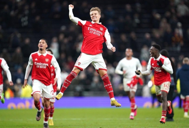 Arsenal giữ chuỗi chọc thủng lưới Tottenham suốt 25 năm