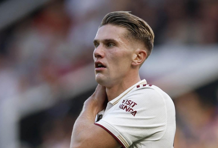 Viktor Gyokeres 'tức điên' khi Arsenal thua trận phút cuối