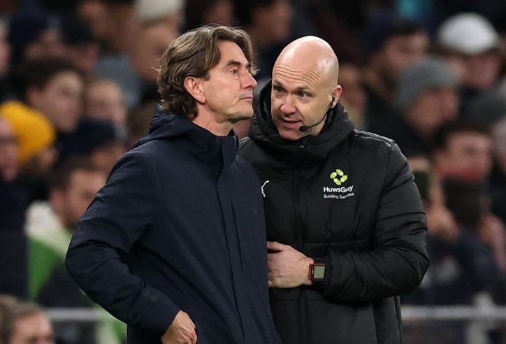 HLV Tottenham 'nổi điên' với trọng tài sau trận thua Liverpool