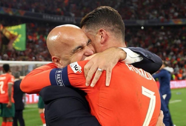 Tại sao Ronaldo vẫn không thể thay thế ở ĐT Bồ Đào Nha?