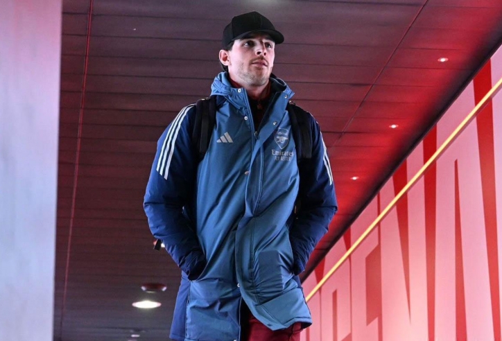 Tại sao Declan Rice vắng mặt khi Arsenal đánh bại Aston Villa?