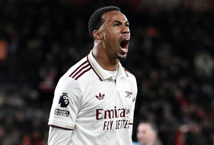 Gabriel Magalhaes 'bay' vào lịch sử Arsenal sau trận thắng Bournemouth