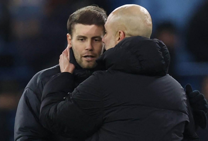 Pep Guardiola lại 'uất nghẹn' trước HLV của Brighton