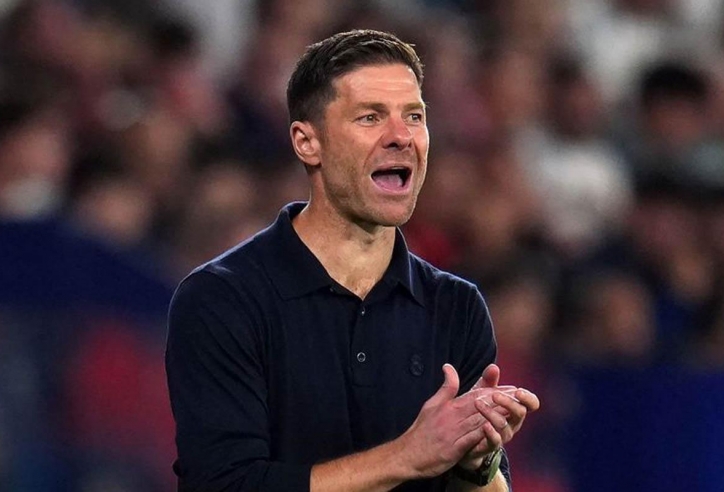 Lý do nào buộc Real Madrid phải cắt hợp đồng với Xabi Alonso?