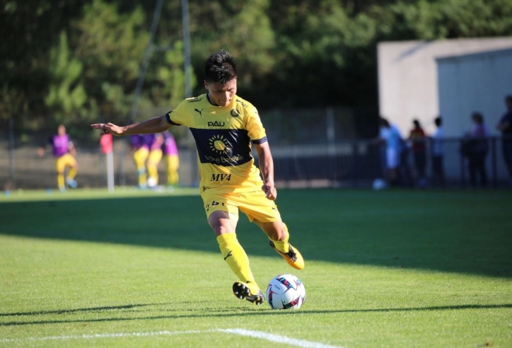 Báo Pháp gọi Quang Hải là 'bản hợp đồng đáng tiền nhất' của Pau FC