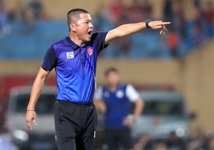 HLV Chu Đình Nghiêm chốt tương lai khủng với 'đại gia V-League'