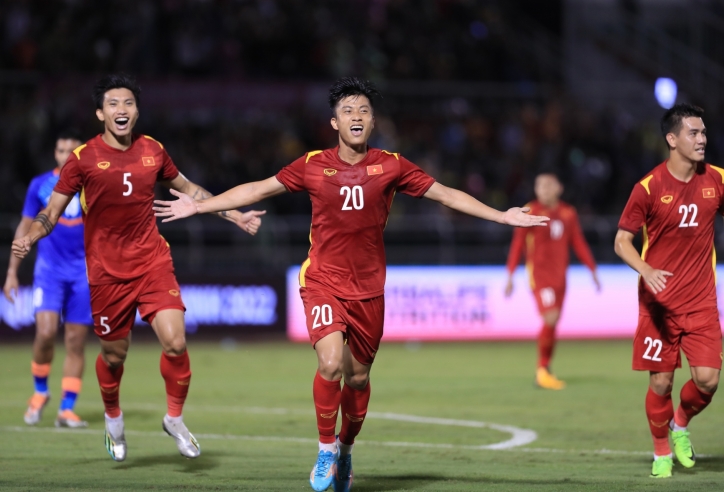 Báo Trung Quốc: 'Thật xấu hổ, bóng đá Việt Nam đã vượt mặt chúng ta'