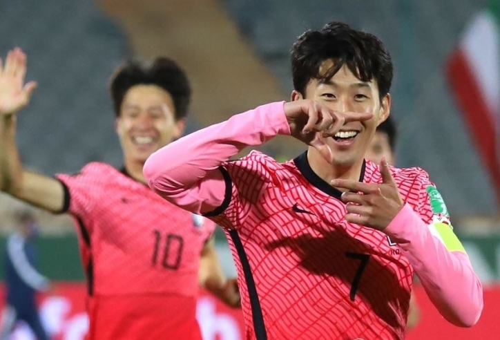 Son Heung-min sắm vai 'nhạc trưởng' giúp Hàn Quốc thắng 4 sao