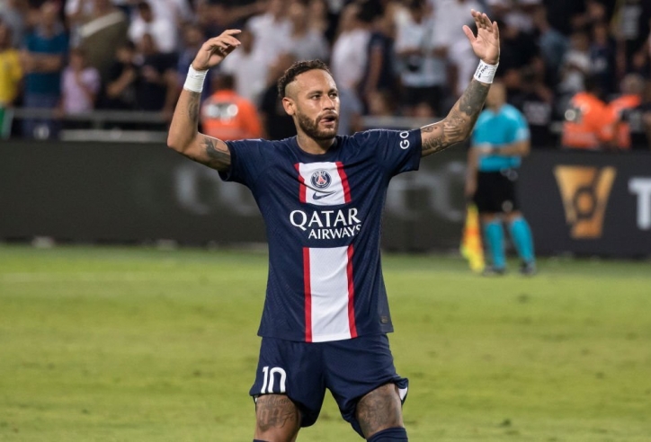 Tỏa sáng trên sân chưa đủ, Neymar nhận thêm 'vị trí mới' tại PSG