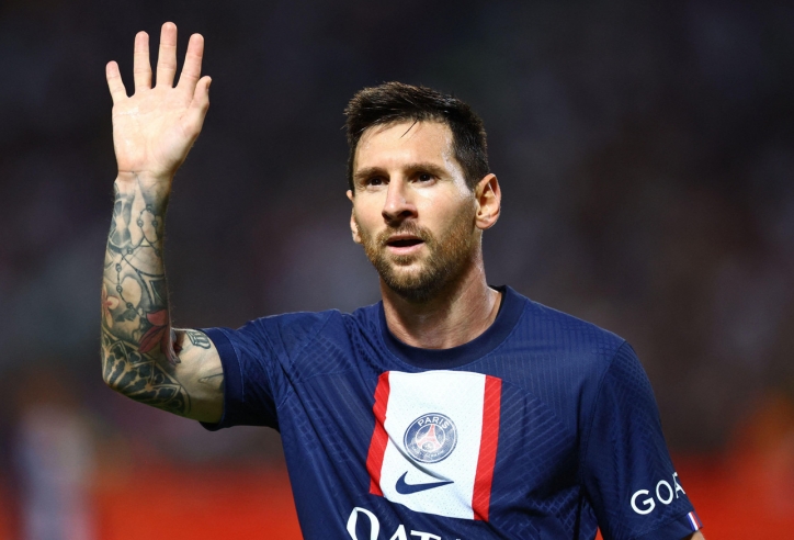 Không chỉ đá bóng hay, Messi còn có hành động khiến triệu fan 'đổ gục'