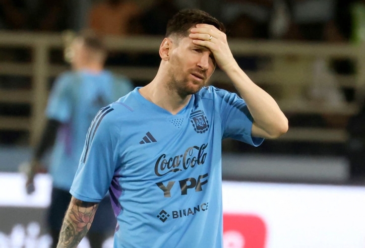Biểu hiện của Messi trên sân tập khiến CĐV Argentina thót tim