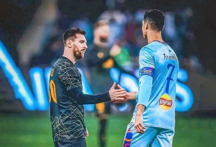 Ronaldo và Messi gửi thông điệp thân mật cho nhau sau 2 năm gặp lại