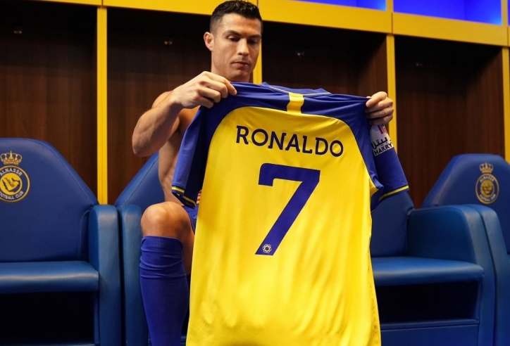 Chỉ một hành động, Ronaldo đã khiến đồng đội hết mực kính trọng