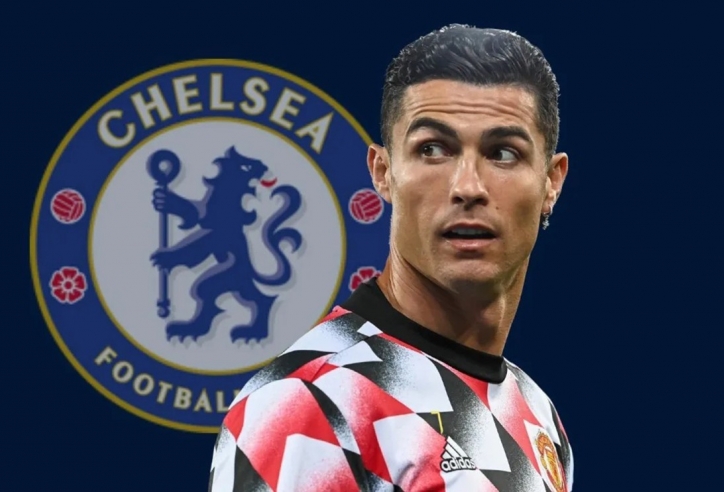 Công quá cùn, Chelsea tìm tới người từng khiến Ronaldo lu mờ
