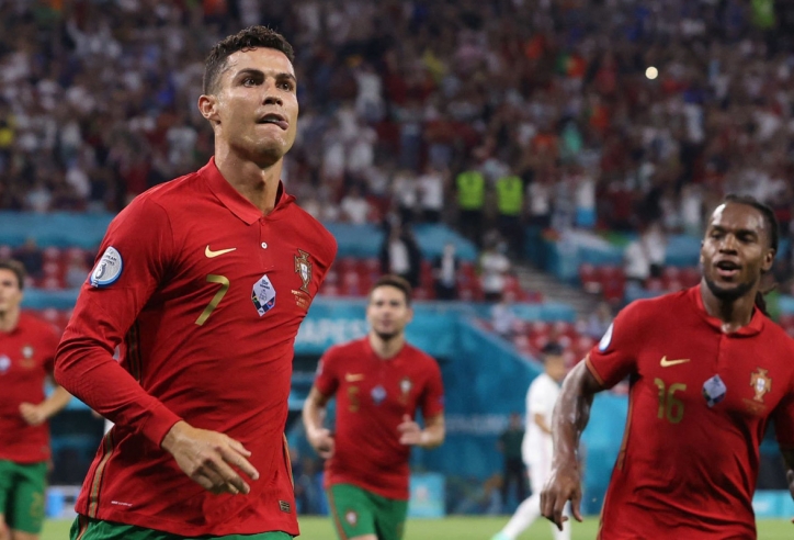 Cristiano Ronaldo: Tuổi 36 và 5 bàn thắng ở EURO