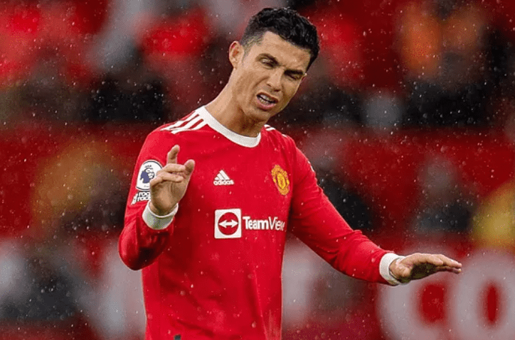 “Ronaldo là bản hợp đồng tồi của Man United”