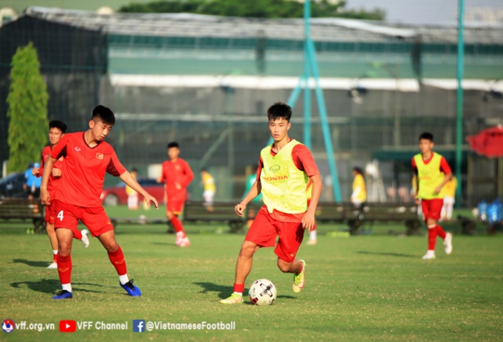 Bộ đôi tuyển thủ U23 hòa nhập nhanh với U19 Việt Nam, sẵn sàng đấu Thái Lan