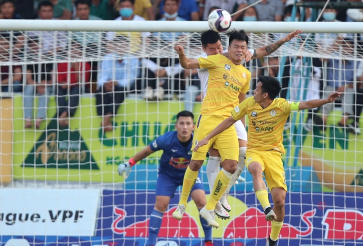 Hà Nội FC vô địch lượt đi V-League 2022 khi nào?