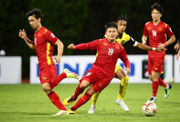 Đội hình chính thức Việt Nam vs Ấn Độ: Quang Hải đá chính