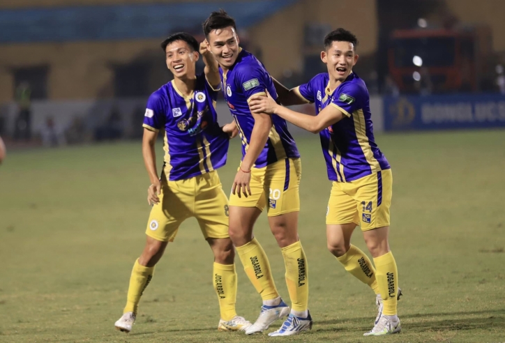 Bị Hà Nội FC 'nhấn chìm' trên sân nhà, TP. Hồ Chí Minh tiếp tục rơi vào khủng hoảng