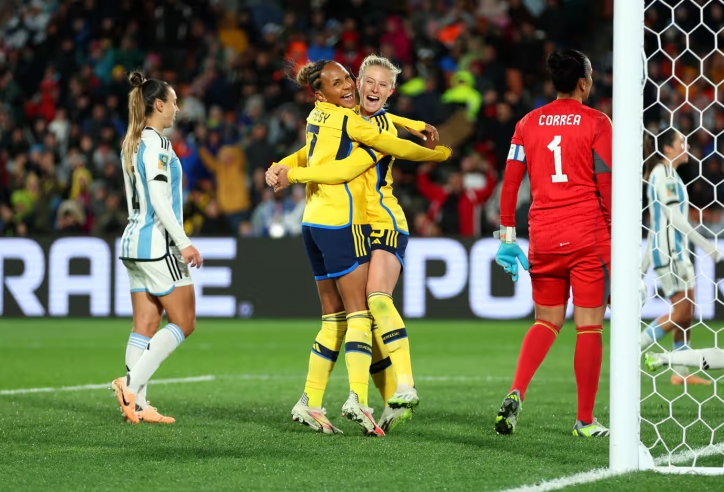 Thắng đẹp Argentina, Thụy Điển gặp Mỹ ở vòng knock-out World Cup