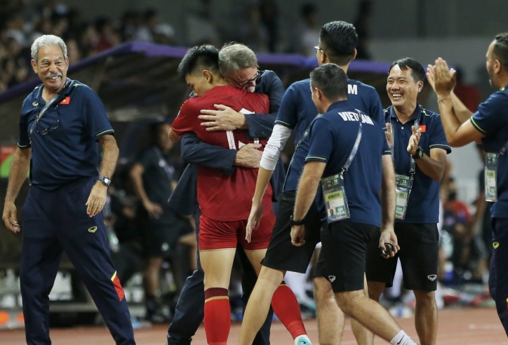 Vừa ghi bàn ở VL World Cup, sao U23 Việt Nam lại tỏa sáng rực rỡ