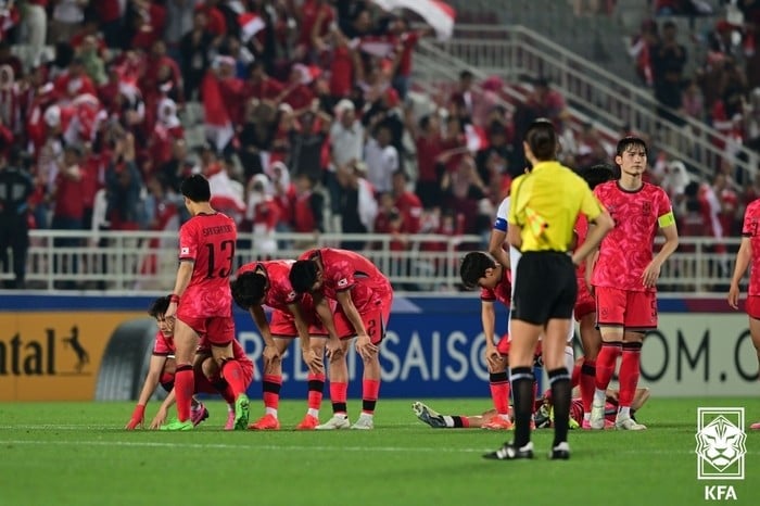 Truyền thông Hàn Quốc 'sốc nặng' sau trận thua bẽ bàng U23 Indonesia