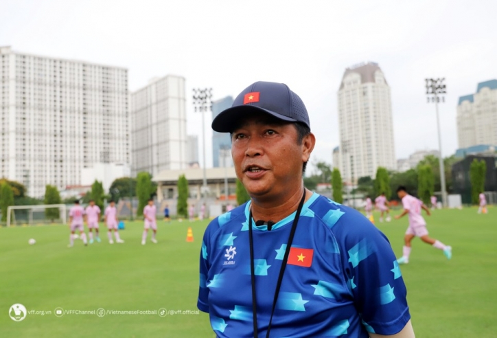 HLV trưởng nói lời gan ruột về việc loại 7 cầu thủ Việt Nam