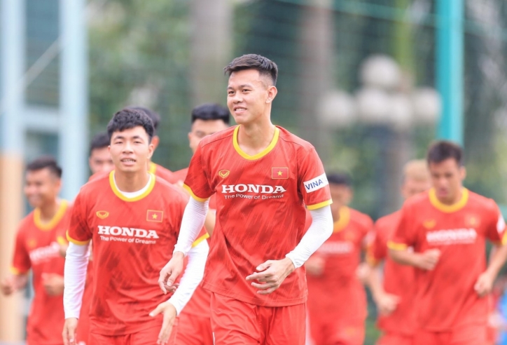 Cựu sao U23 Việt Nam cập bến Á quân V-League