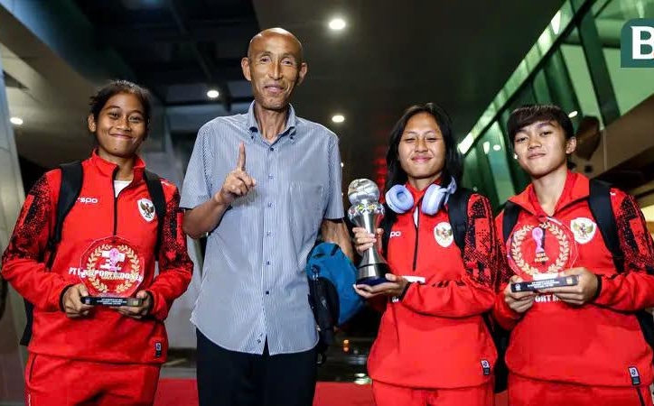 HLV Indonesia nhắc đến Việt Nam sau chức vô địch AFF Cup